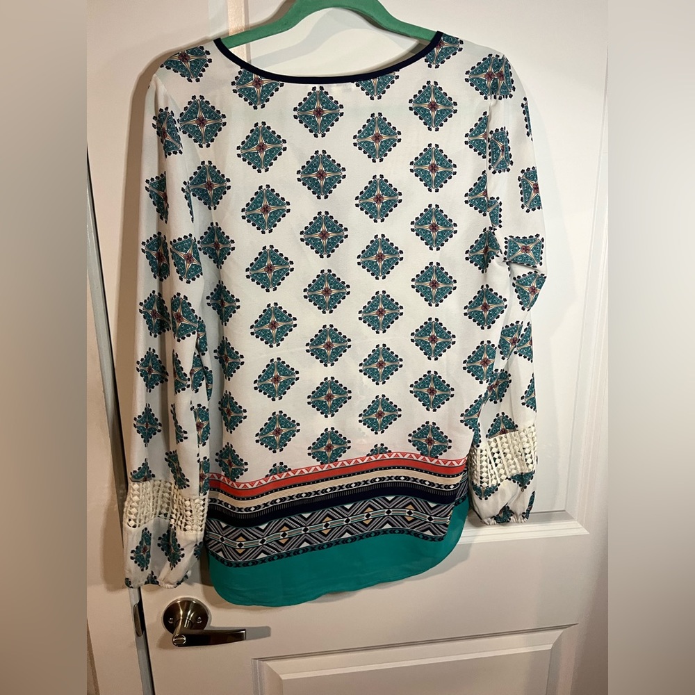 Black Rainn Cold Shoulder Multicolored Bell Sleeve Tunic with Tassels Size Med - Picture 4 of 16